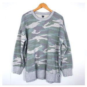 Aerie Camo Sweatshirt Crew Neck - Size Large